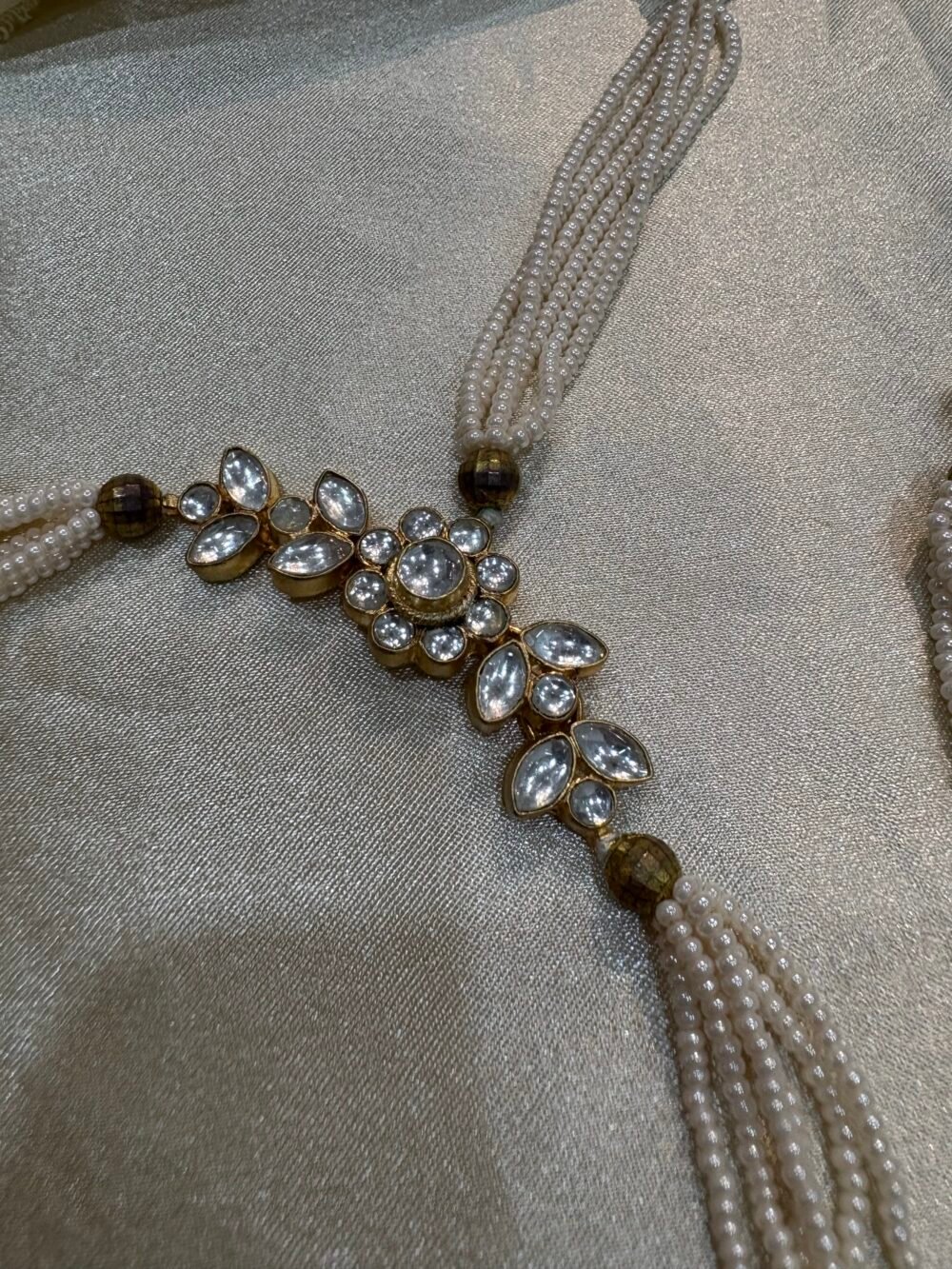 Baamini Kundan Hathphool - Image 2