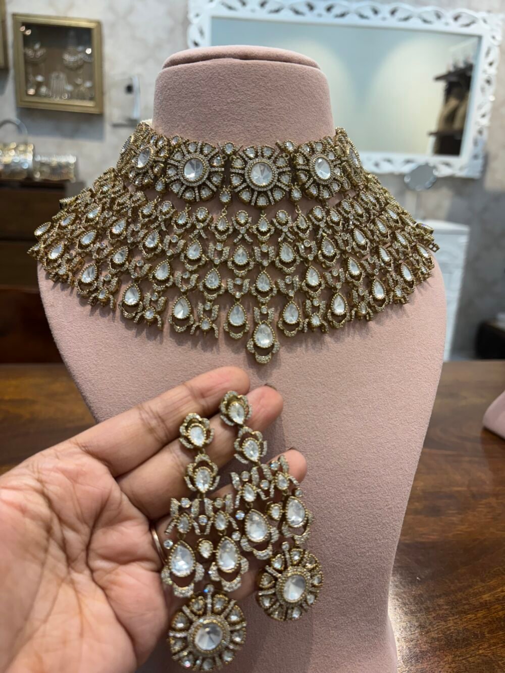 Ilina Polki Bridal Choker Set - Image 9