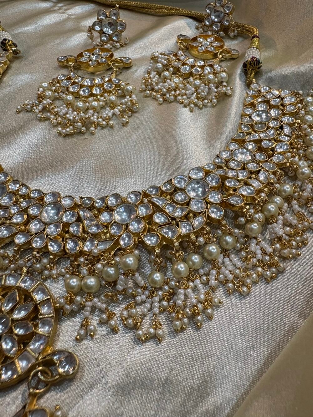 Aathira Kundan Bridal Necklace set - Image 5
