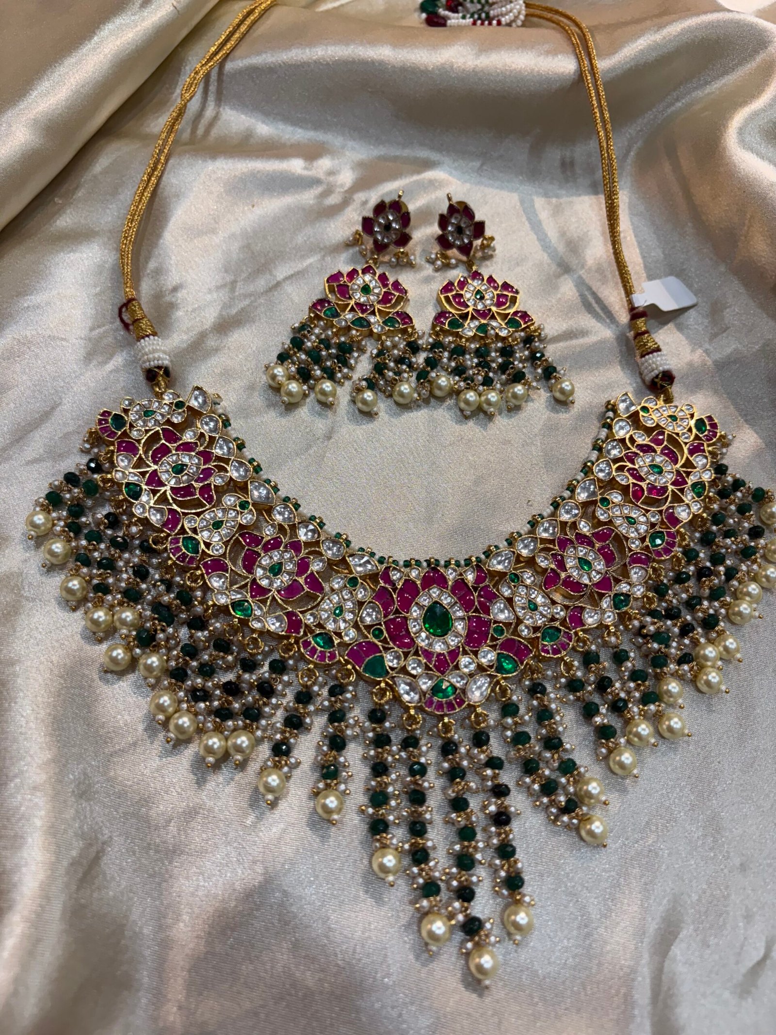 Devika Kundan Necklace set