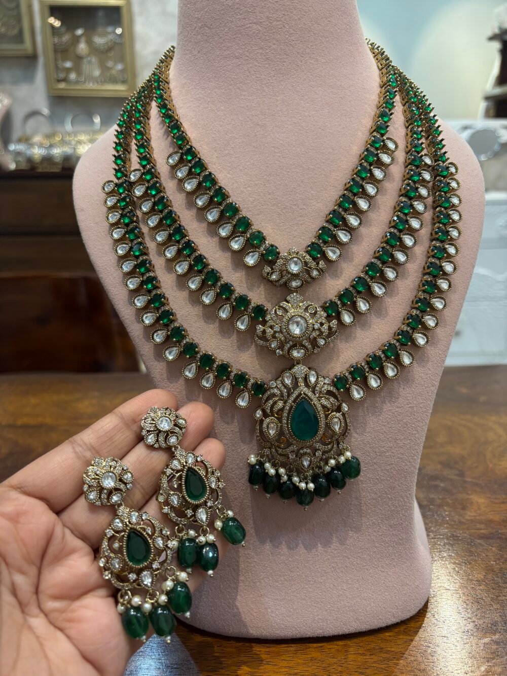 Arushi Emerald Three Layer Necklace set - Image 8