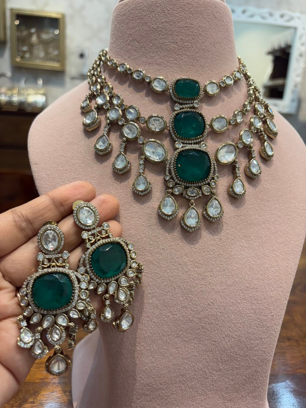 Vaachi Polki Emerald Necklace Set - Image 8