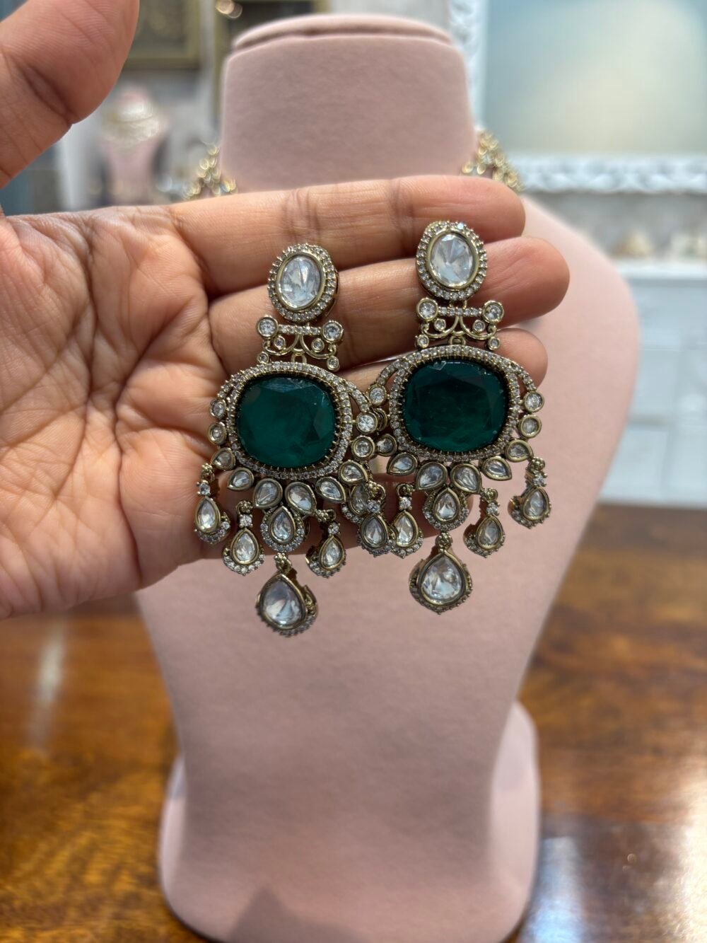 Vaachi Polki Emerald Necklace Set - Image 6