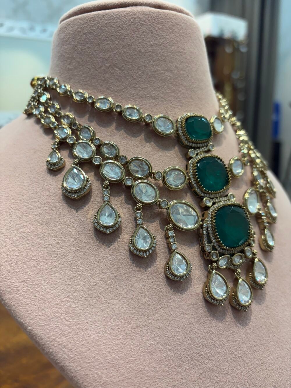 Vaachi Polki Emerald Necklace Set - Image 4