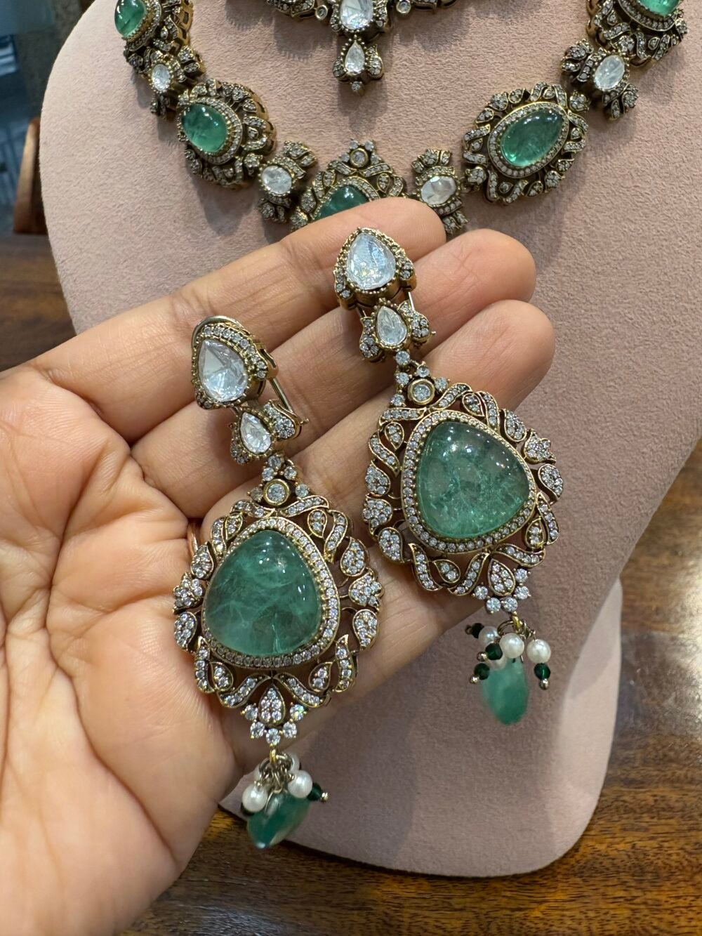 Aarishi Layered Necklace set - Image 6