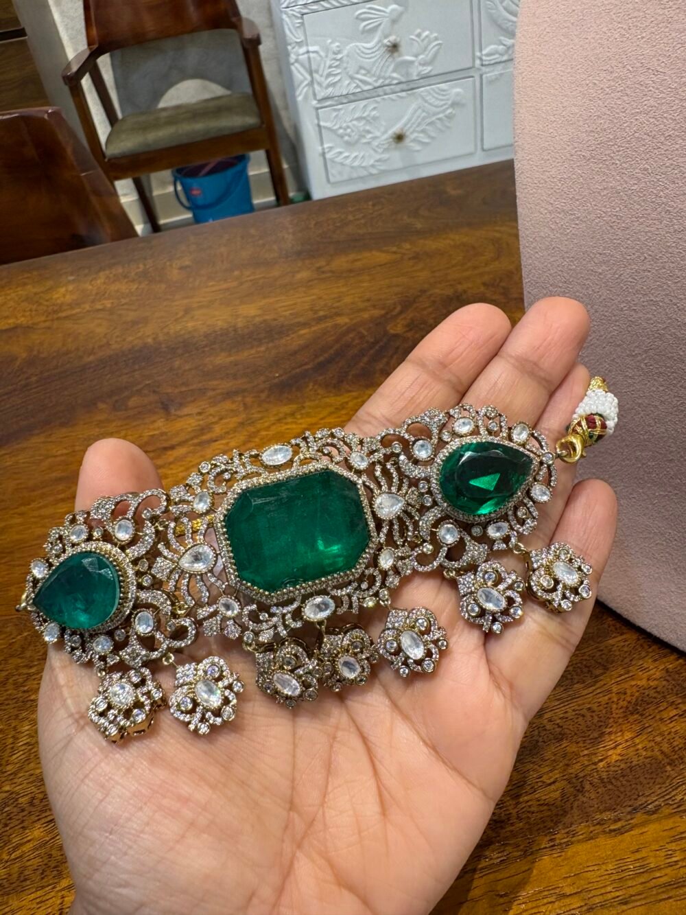Anjana Emerald Polki Choker Set - Image 2