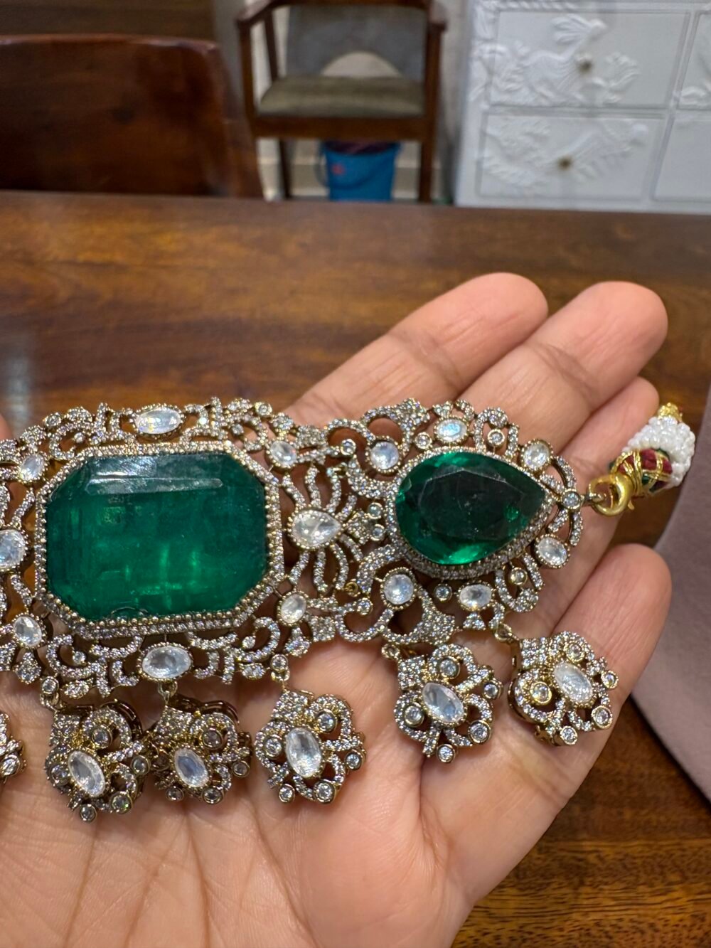 Anjana Emerald Polki Choker Set - Image 4