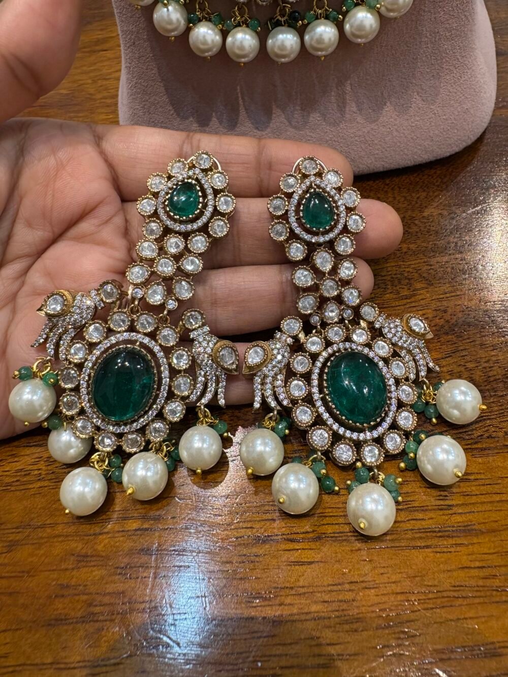 Ajeeta Emerald layered Necklace set - Image 9