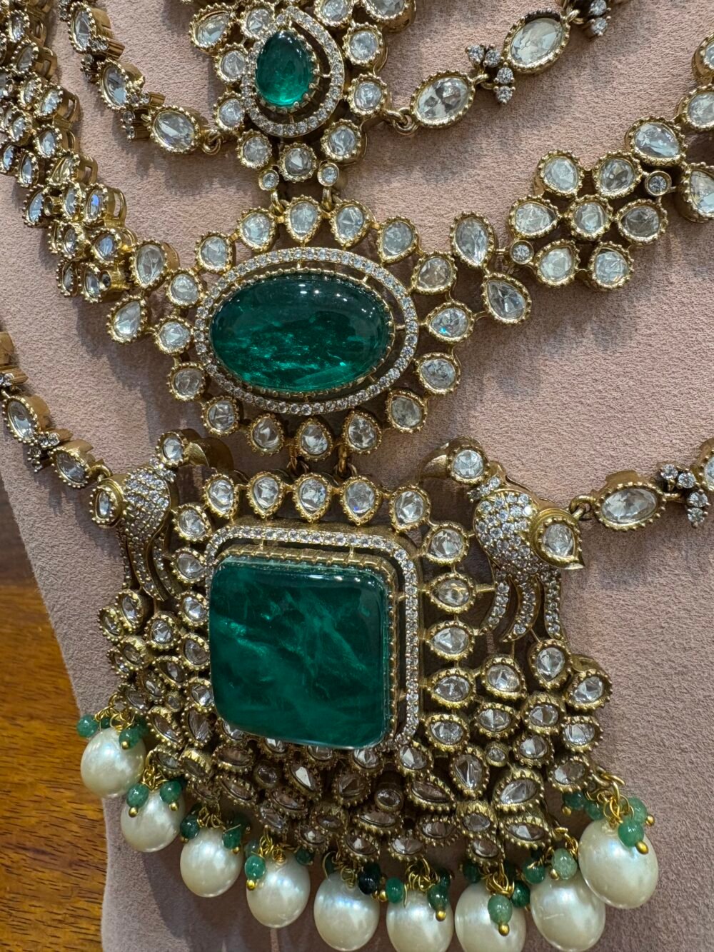 Ajeeta Emerald layered Necklace set - Image 4