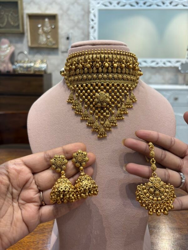 Bhargavi Antique Gold Choker Set