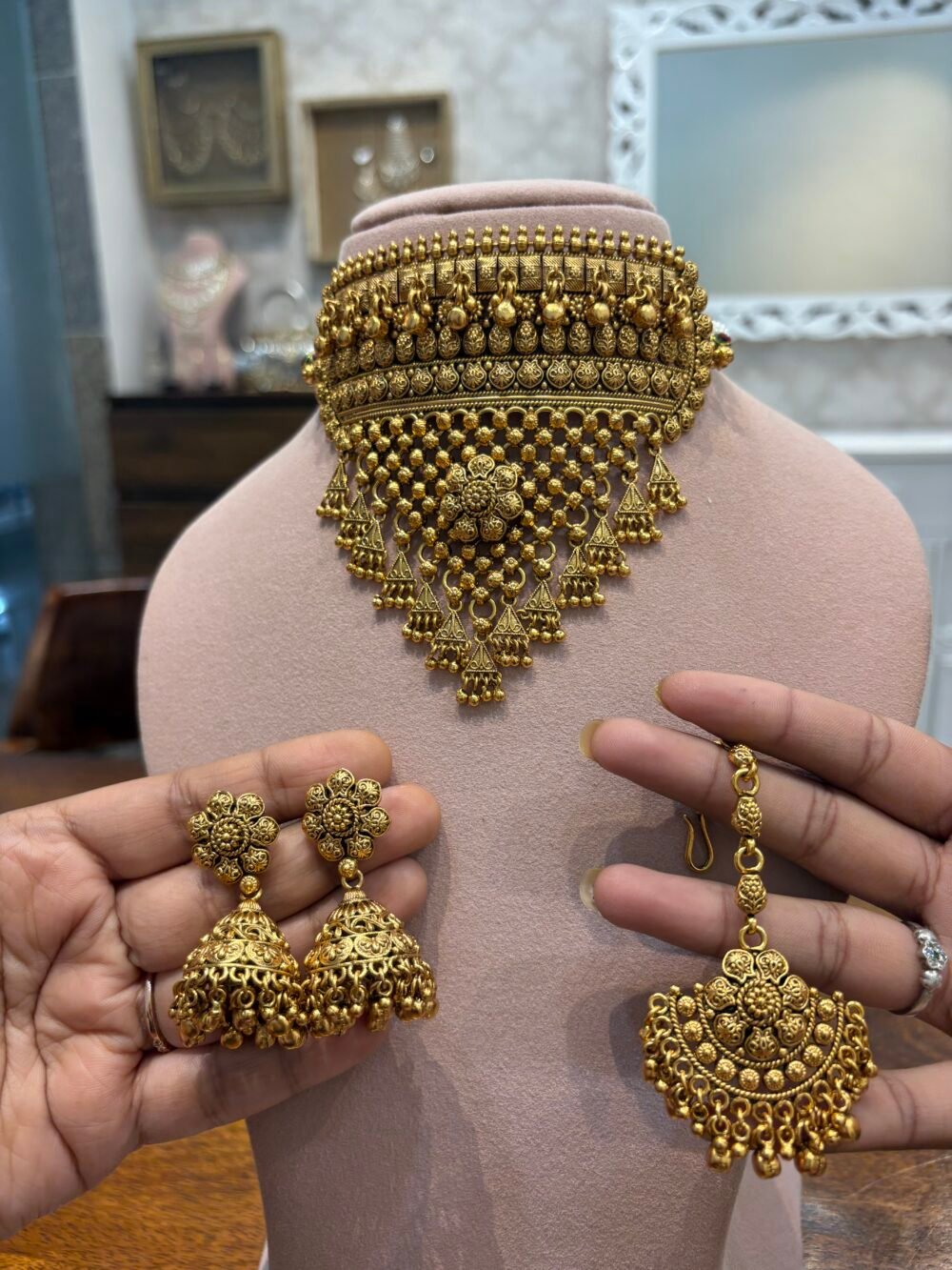 Bhargavi Antique Gold Choker Set - Image 11