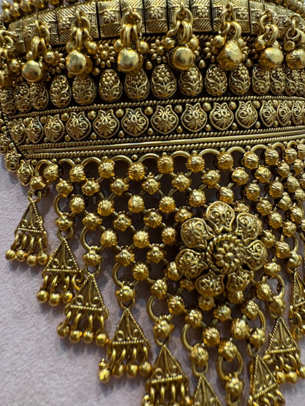 Bhargavi Antique Gold Choker Set - Image 10