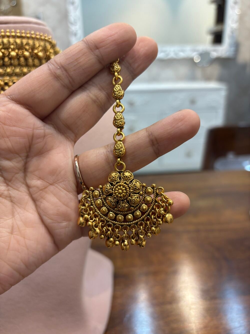 Bhargavi Antique Gold Choker Set - Image 8