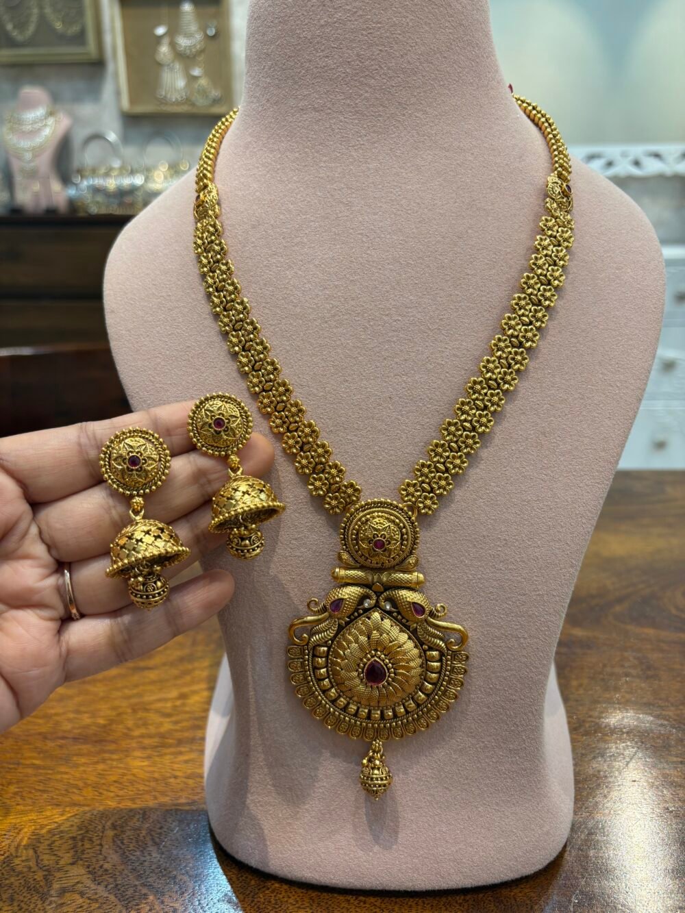 Indira Antique Gold Necklace Set