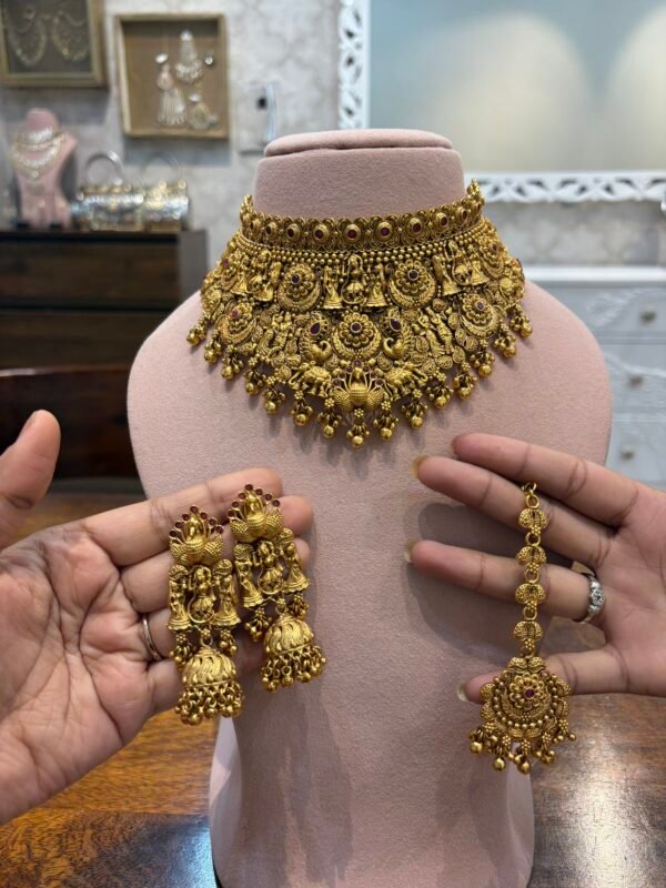 Haripriya Antique Temple Choker Set