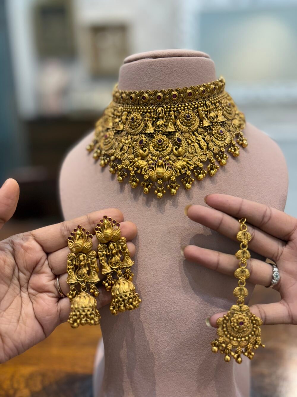 Haripriya Antique Temple Choker Set - Image 10