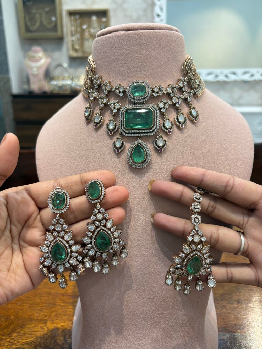 Ananta Polki Choker Set - Image 10
