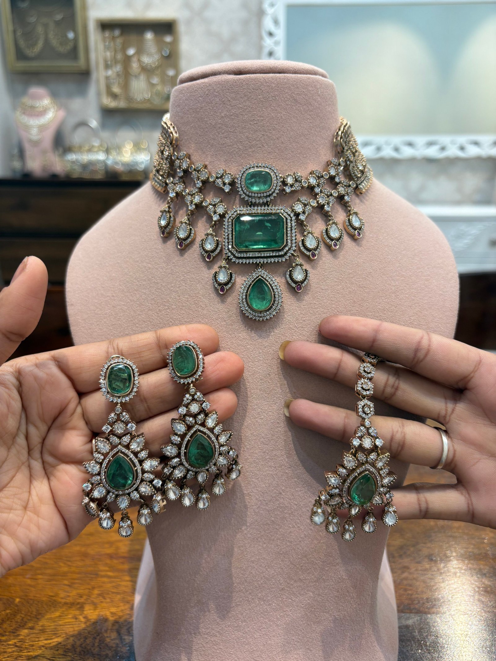 Ananta Polki Choker Set