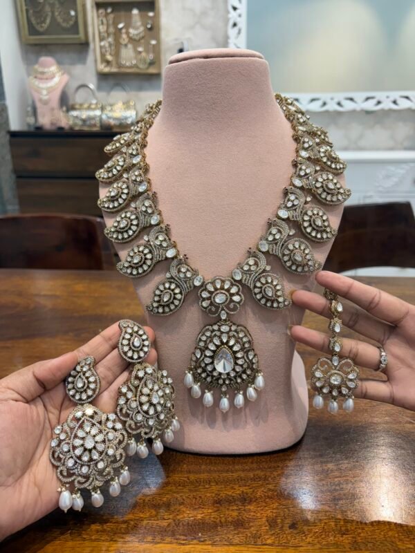 Ardra Polki Bridal Necklace Set