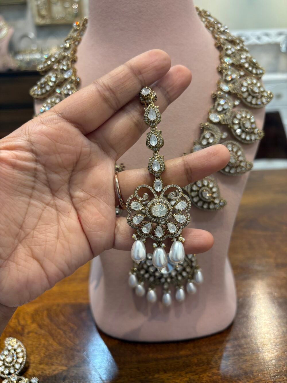 Ardra Polki Bridal Necklace Set - Image 9