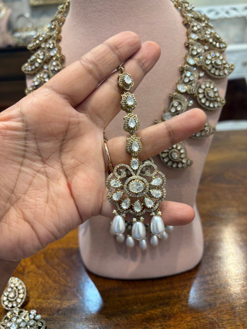 Ardra Polki Bridal Necklace Set - Image 8
