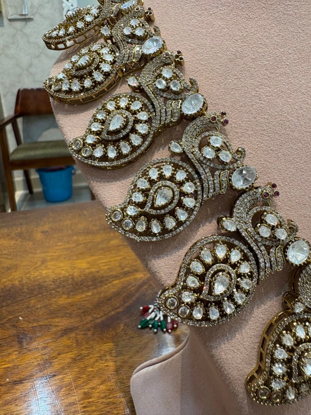 Ardra Polki Bridal Necklace Set - Image 5