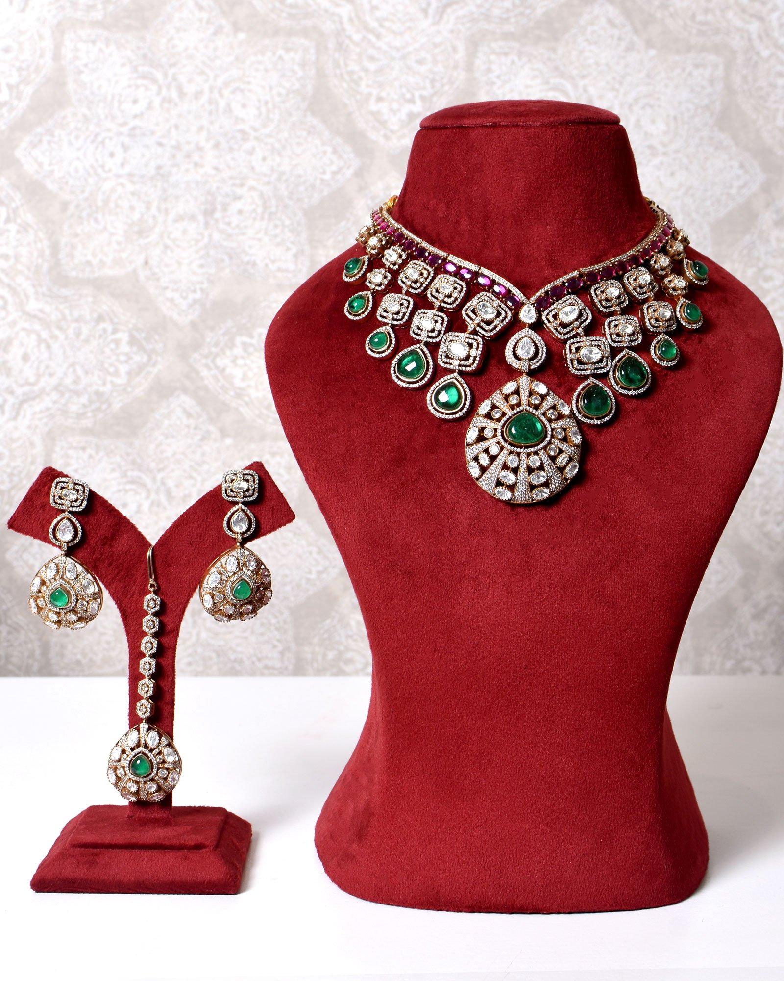 Aishini Polki Necklace Set