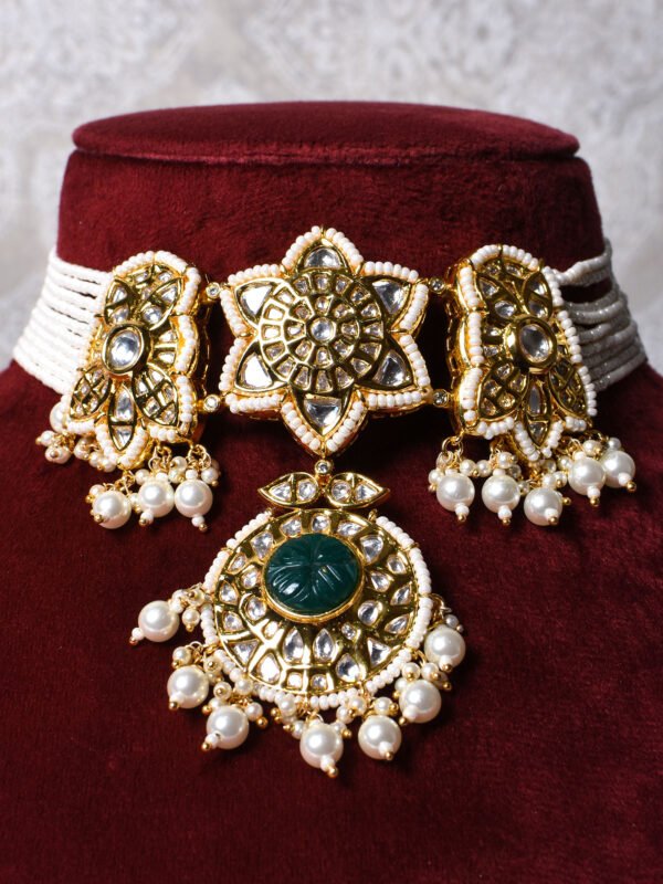Maanavika Polki Choker Set