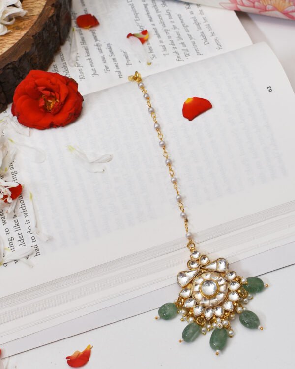 Chandasri Kundan Maangtikka (Mint Green)