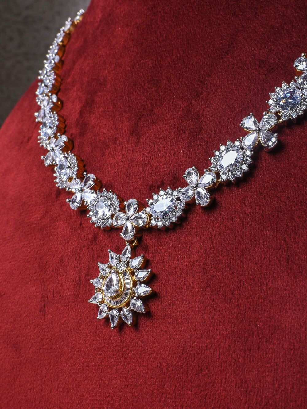 Miraya Diamond Necklace Set - Image 4