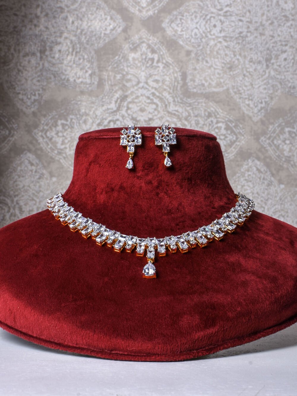 Saesha Diamond Necklace Set