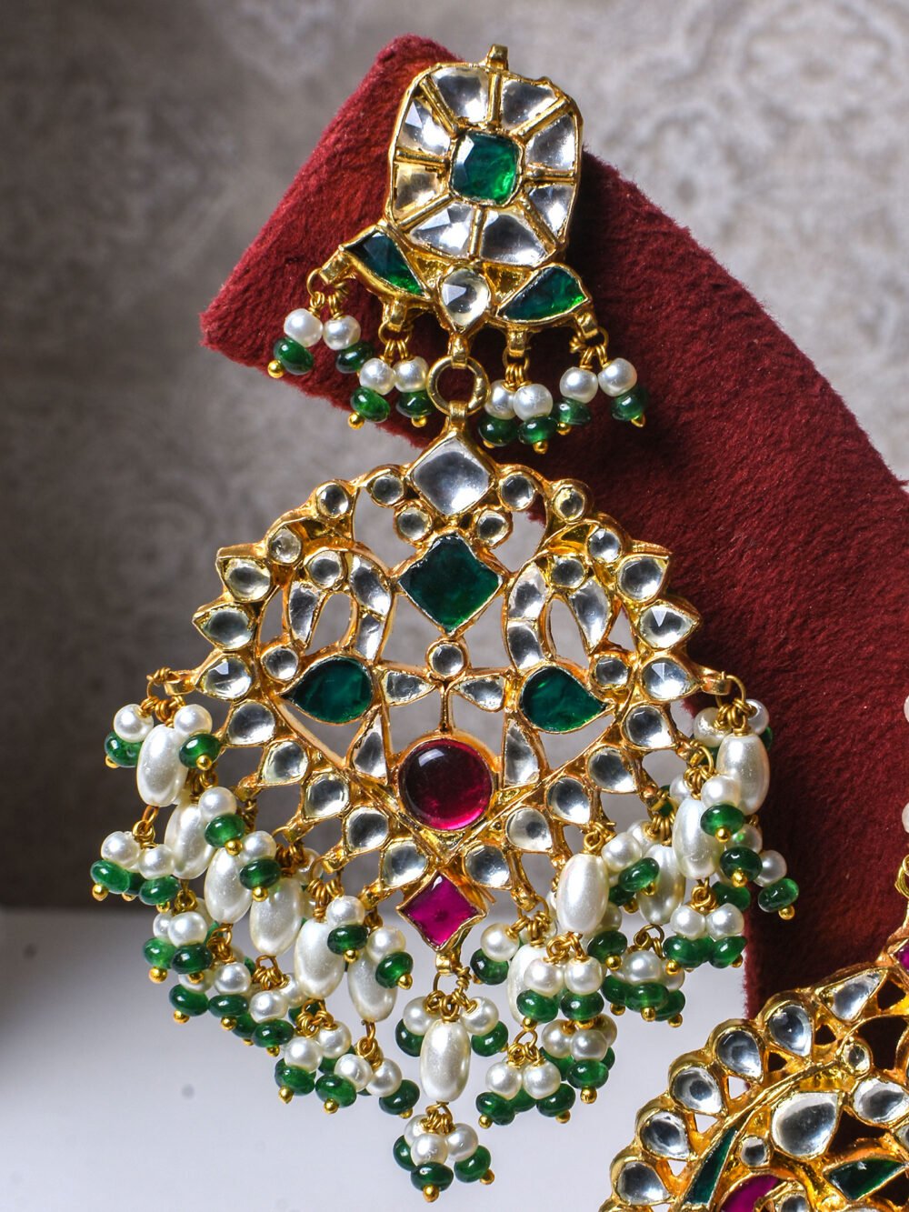 Parthivi Kundan Bridal Set - Image 5