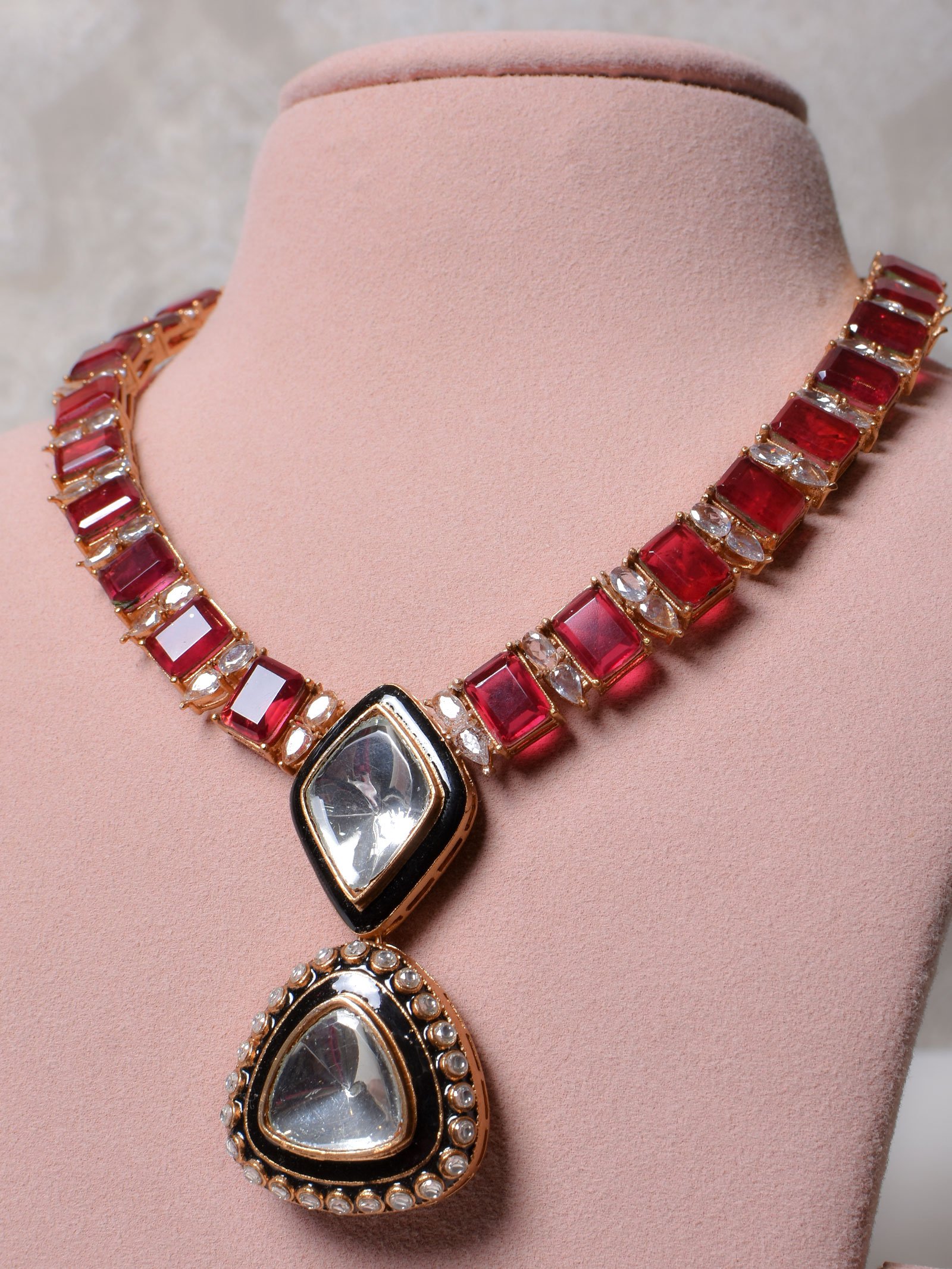 Kamana Polki Necklace Set