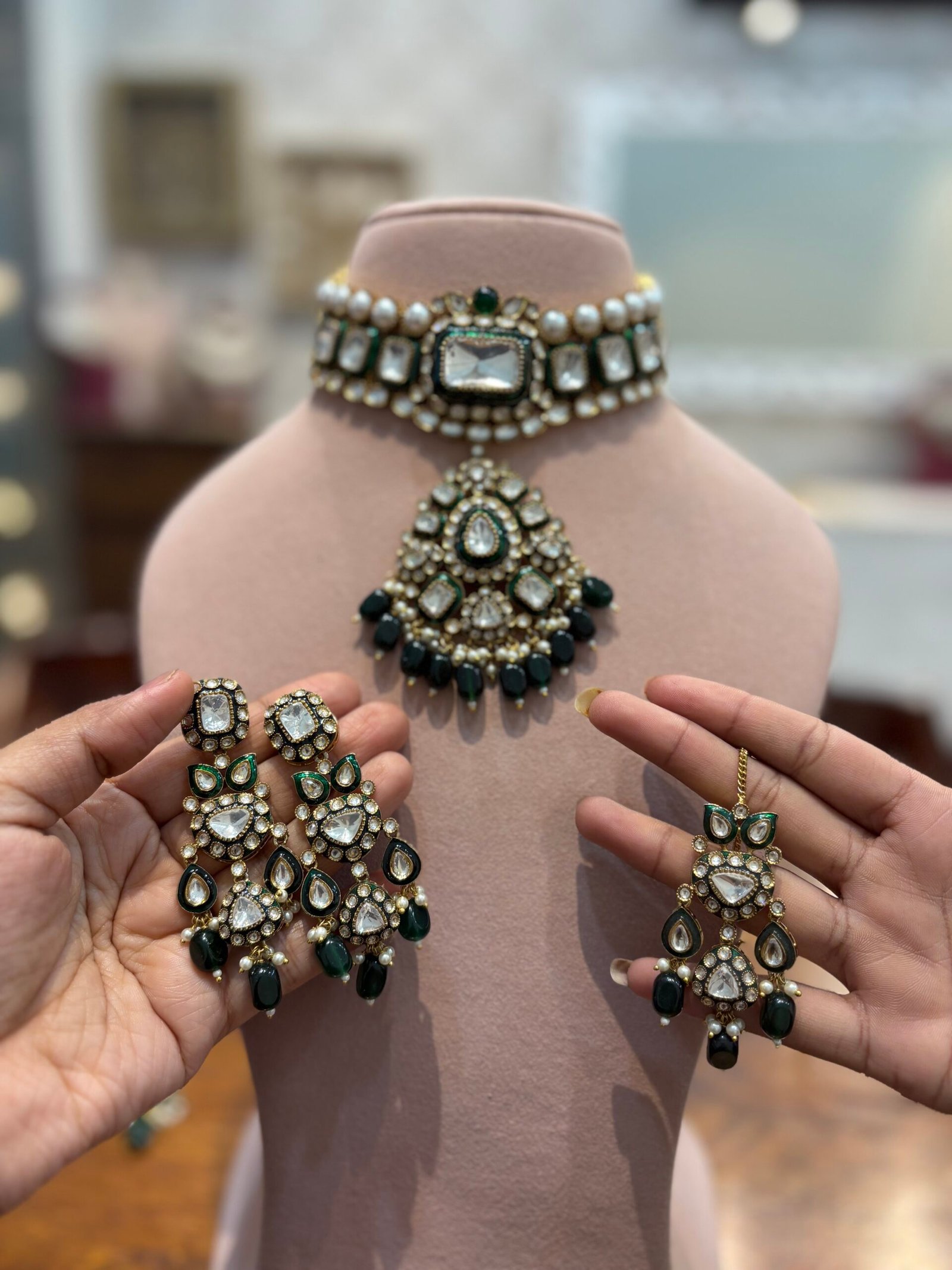 Mahisha Polki Choker set