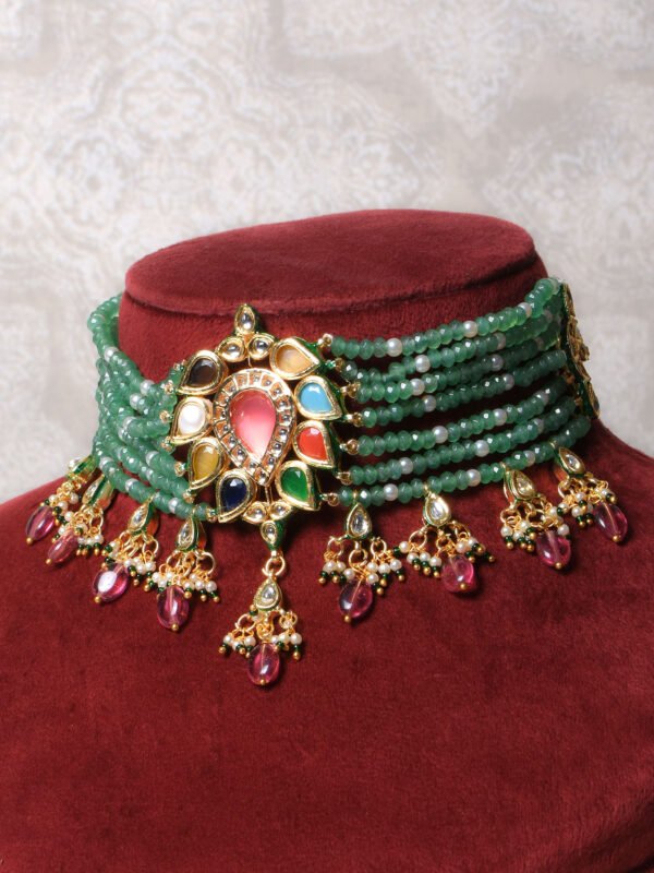 Nirvi Kundan Choker Set