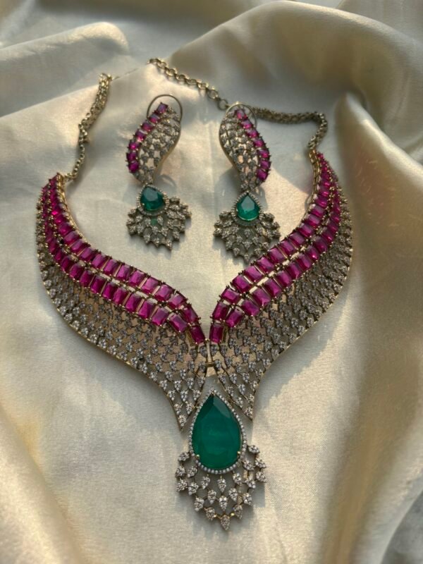 Alisa Diamond Necklace Set