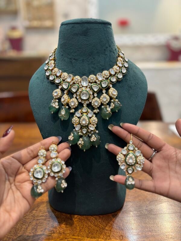 Iraaya Polki Necklace Set