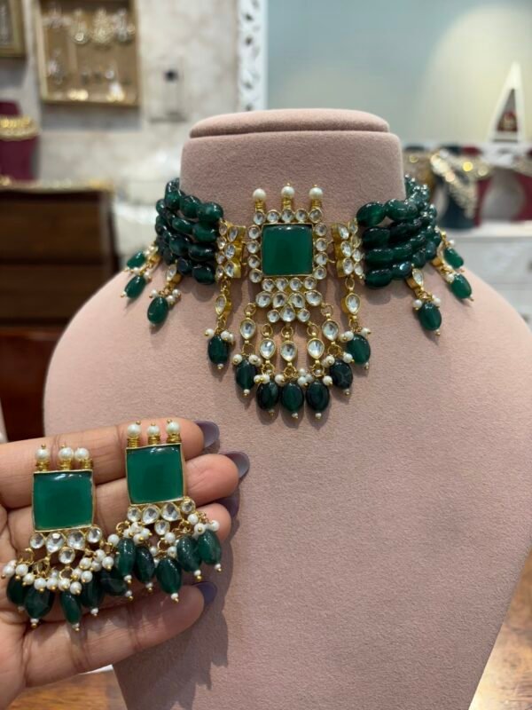Sahira Kundan Choker Set