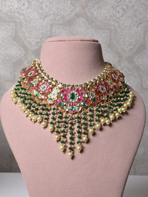 Devika Kundan Necklace set