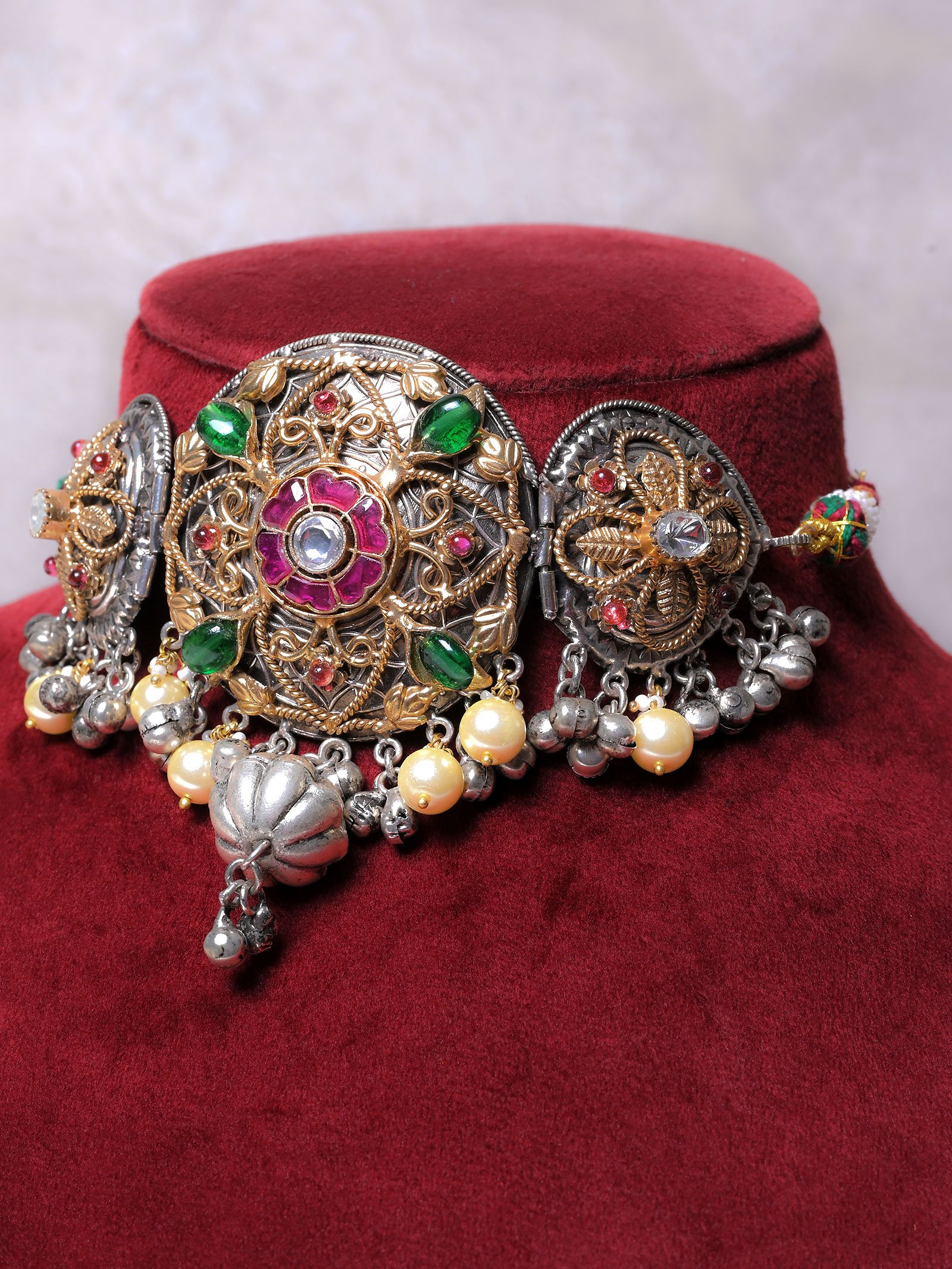 Hritvi Fusion Choker Set