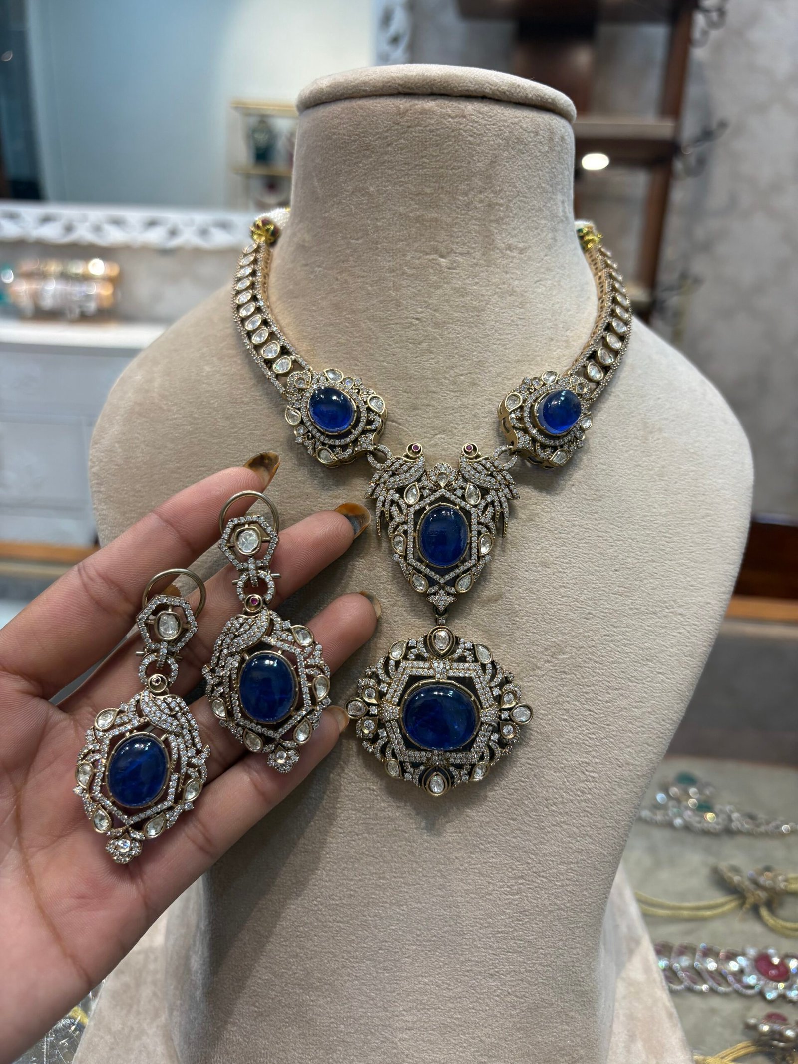 Chloe Sapphire Necklace Set