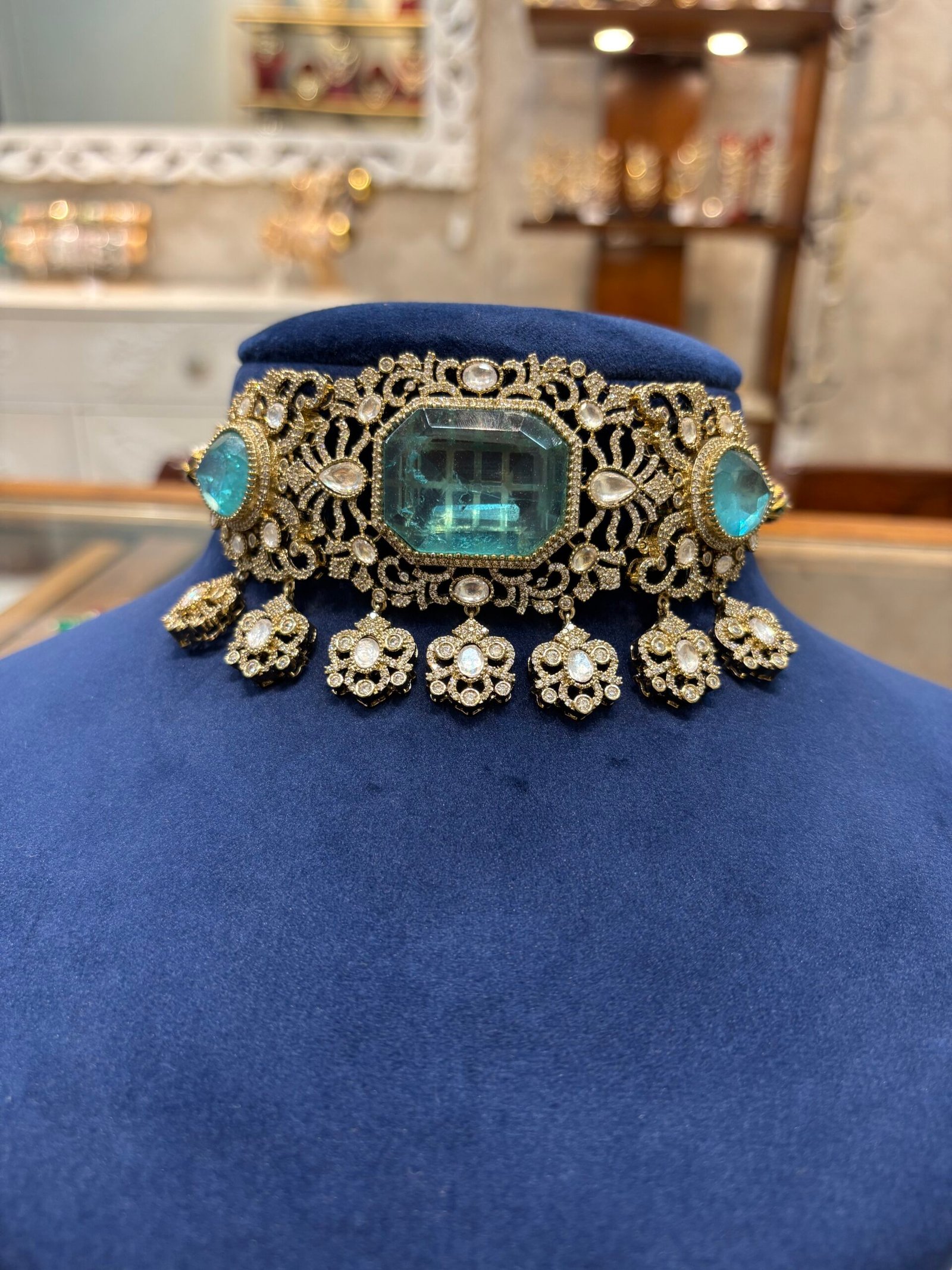 Ayra Polki Choker Set