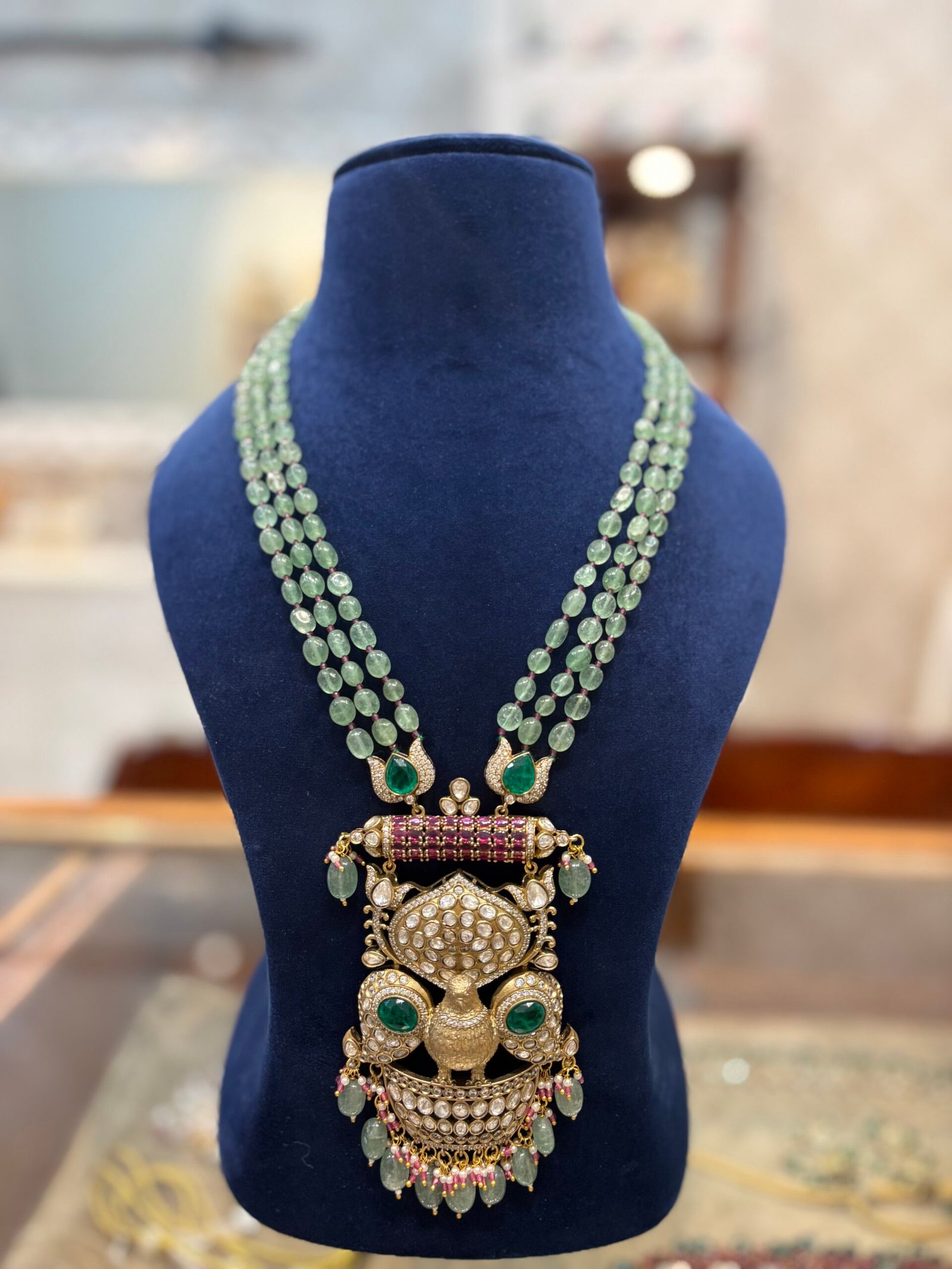 Eshani Necklace Set
