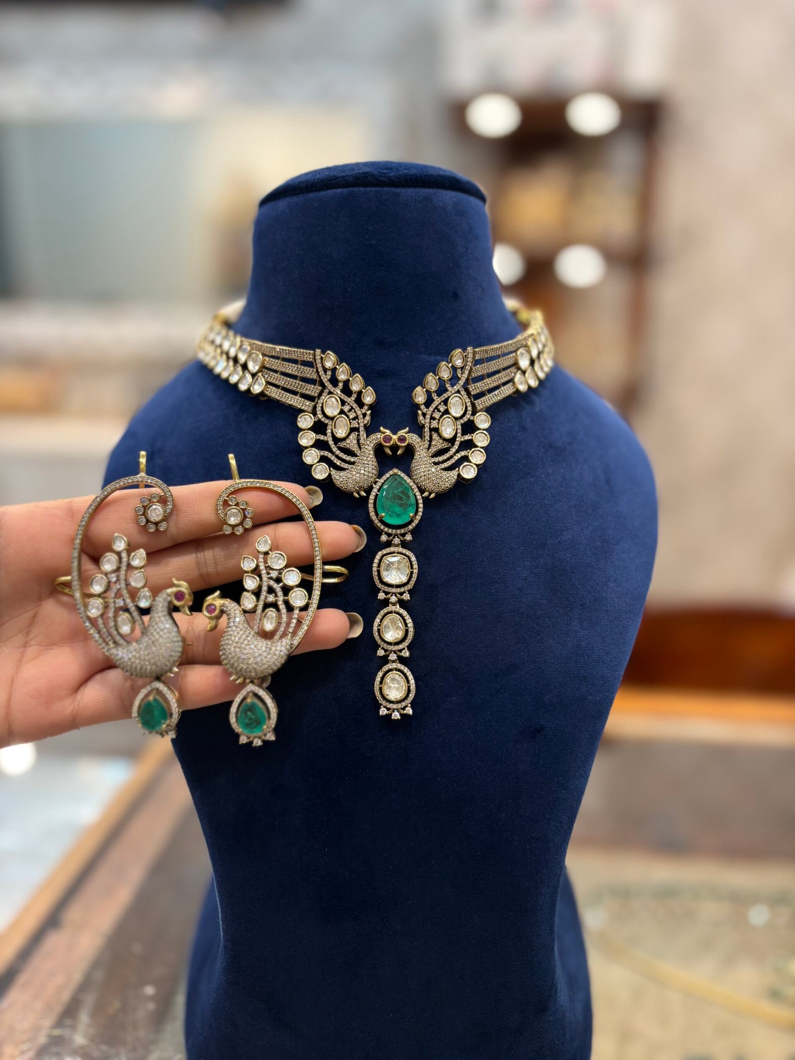 Yuvisha Polki Choker Set