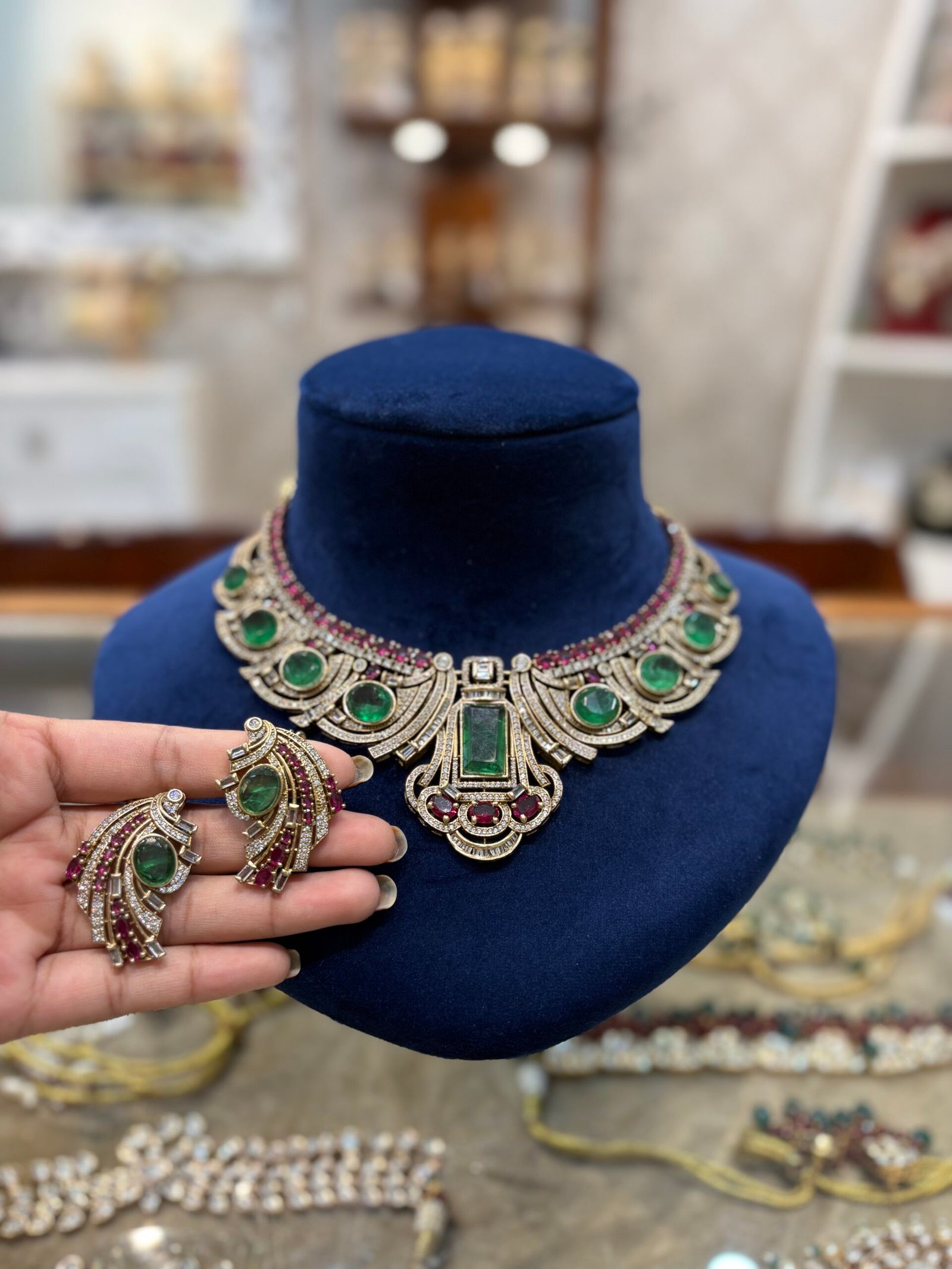 Aavika Polki Necklace Set