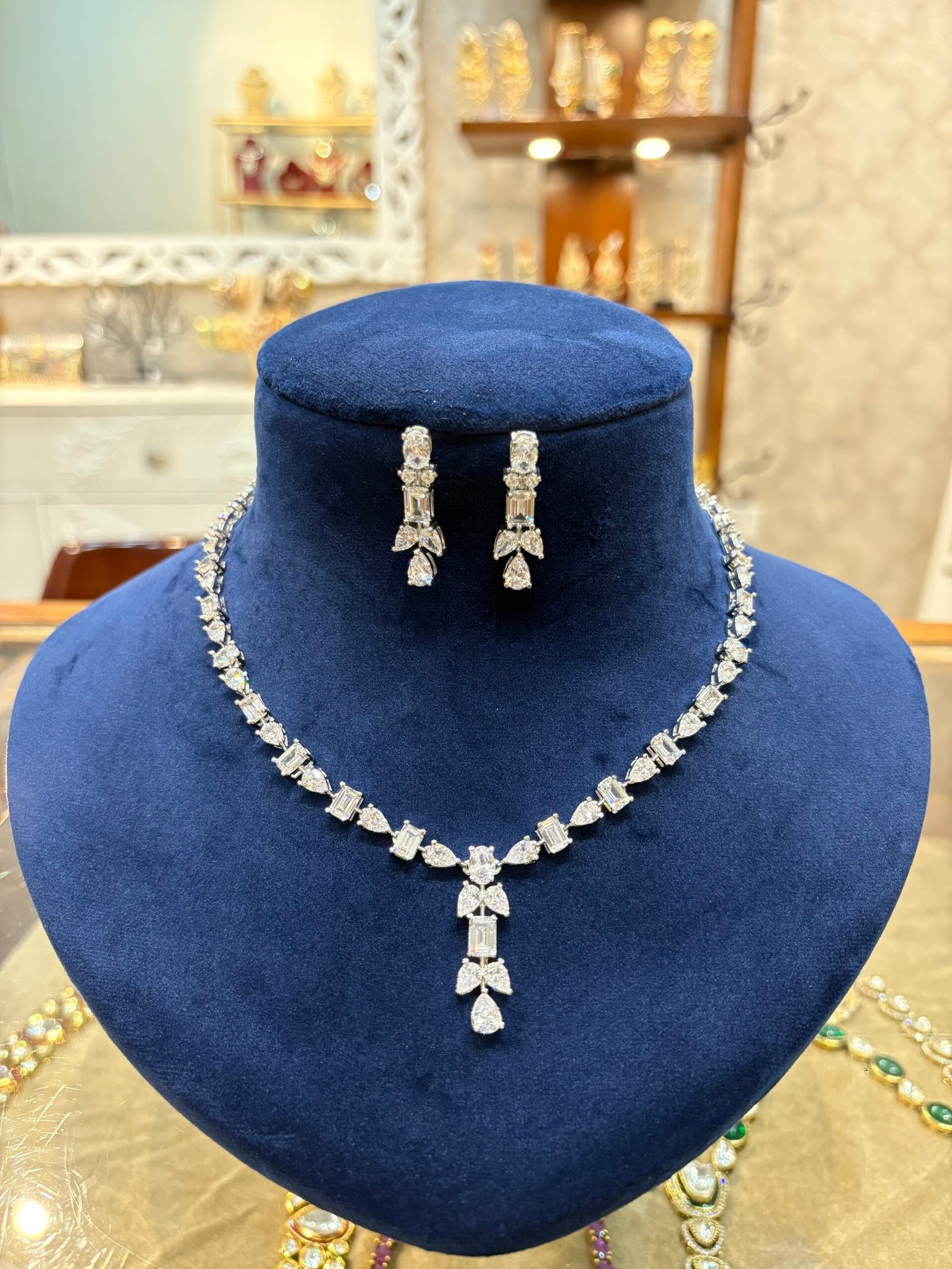 Elowen Polki Diamond necklace set