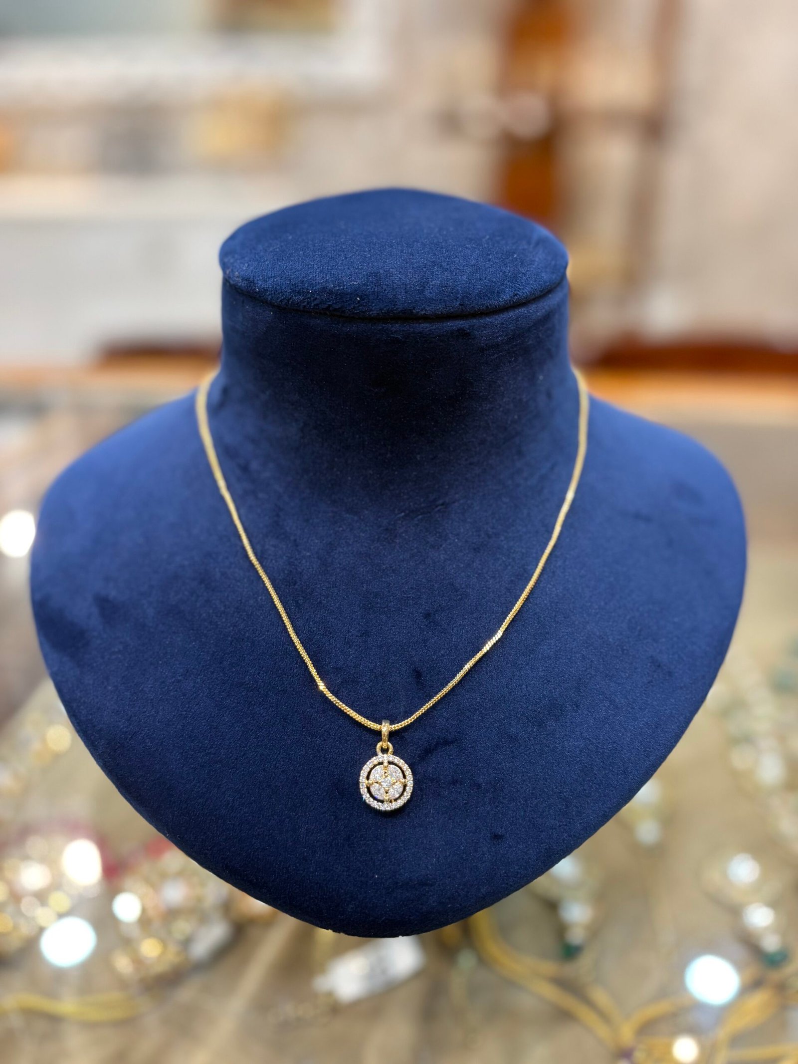 Viviana Polki Diamond necklace set