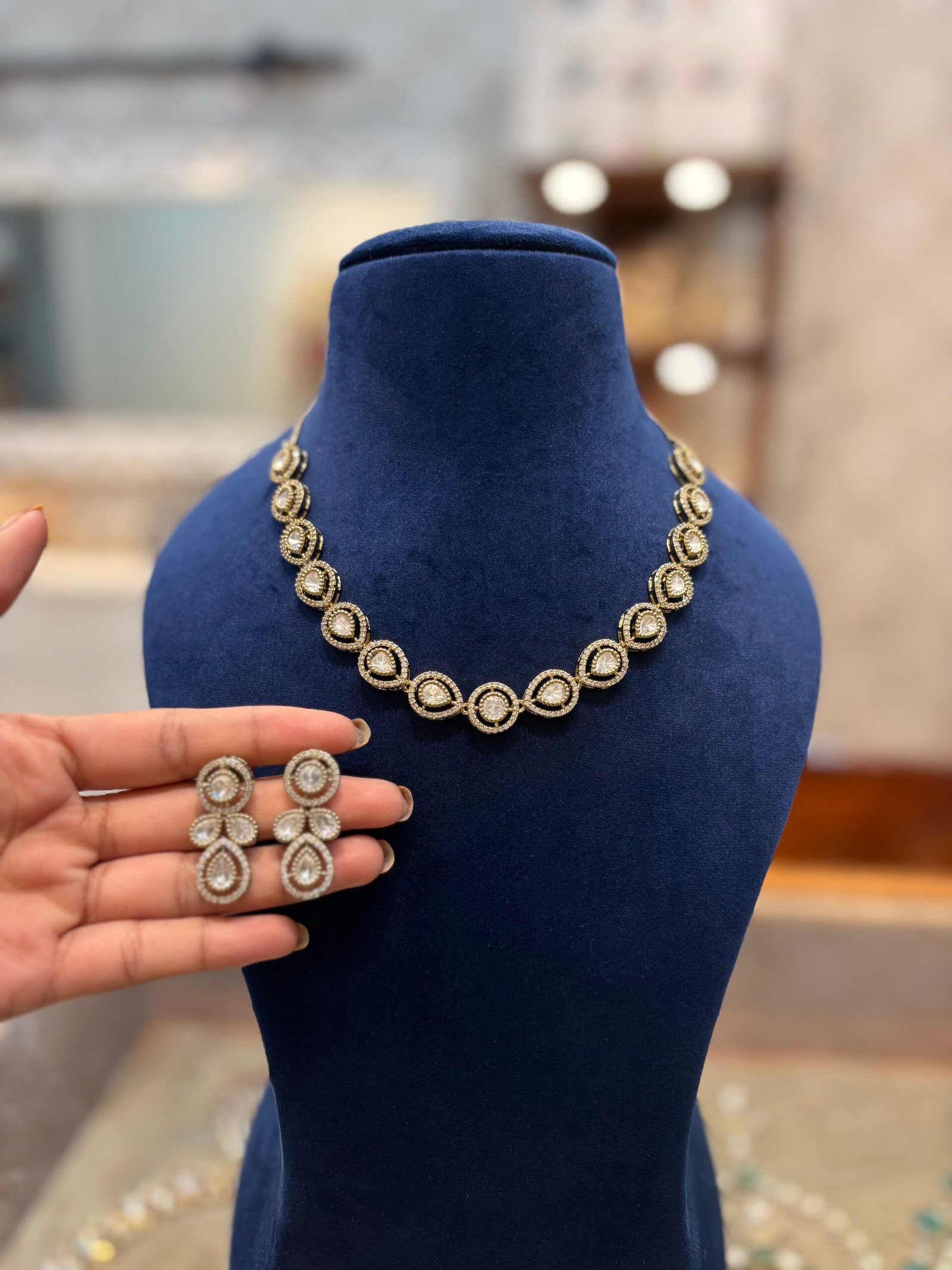 Nola Diamond necklace set