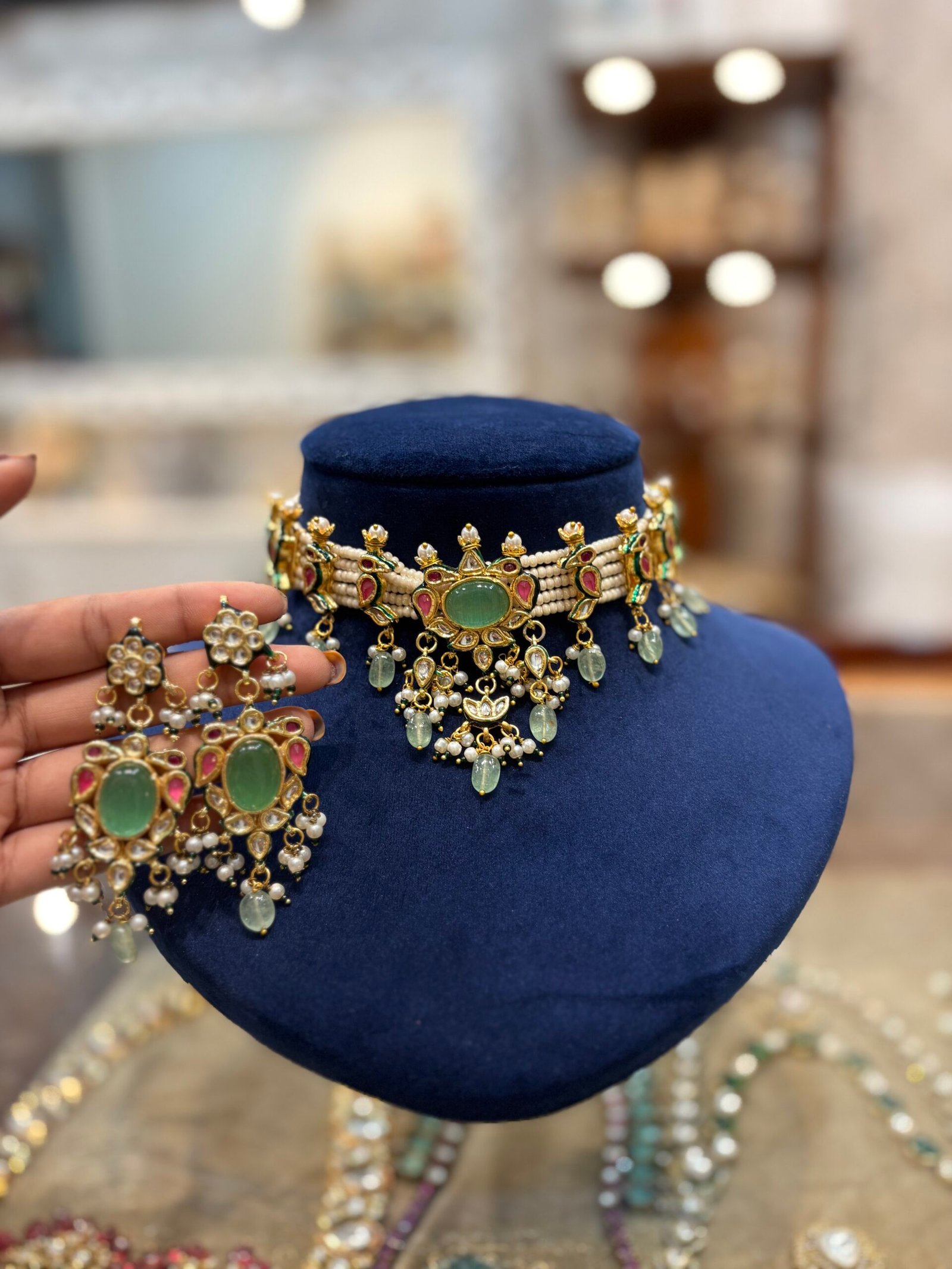 Nainika Kundan Choker Set