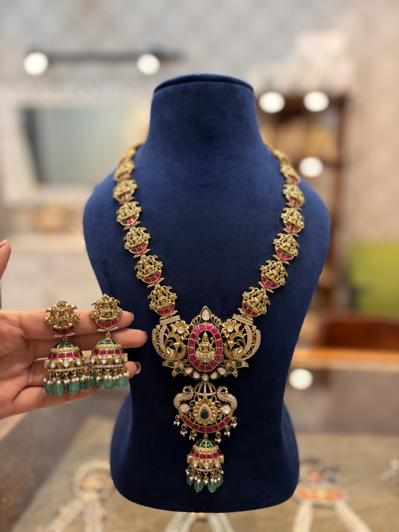 Dvita Antique Temple Necklace Set